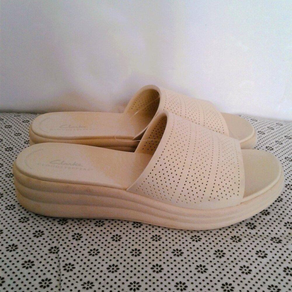 Clark’s Cloudsteppers - size 9- NEW